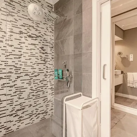 Royal In A Prestigious Neighborhood, Indoor Pool 杜布罗夫尼克