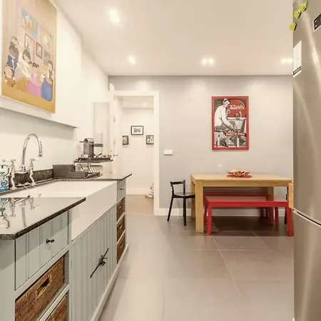 Royal In A Prestigious Neighborhood, Indoor Pool Hébergement de vacances *